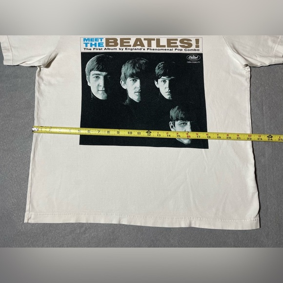 Uniqlo UT x Capitol Records The Beatles T-Shirt White Men’s Large Music Tee - Picture 3 of 6